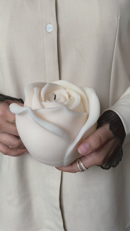 Luxury Medium Rose Candle